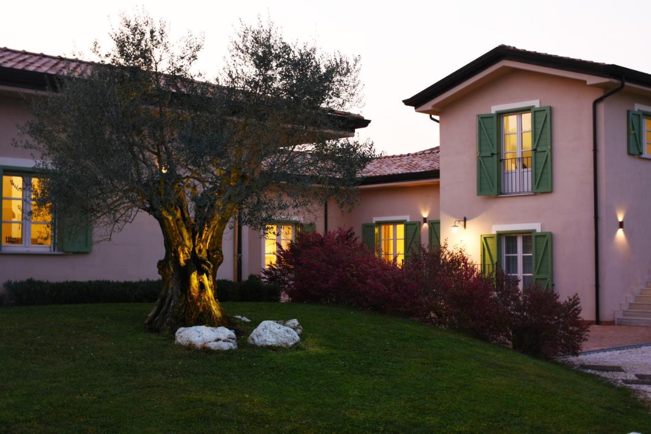 Agriturismo Di Charme Erbadoro 알비토 외부 사진