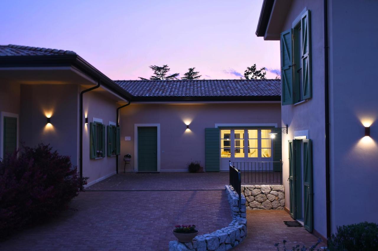 Agriturismo Di Charme Erbadoro 알비토 외부 사진